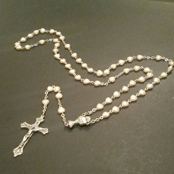 Jewelry - Beautiful Light Pink Pearl Heart Rosary
